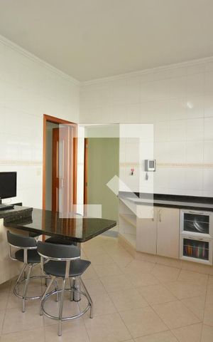 Casa à venda com 980m², 3 quartos e 7 vagasCozinha