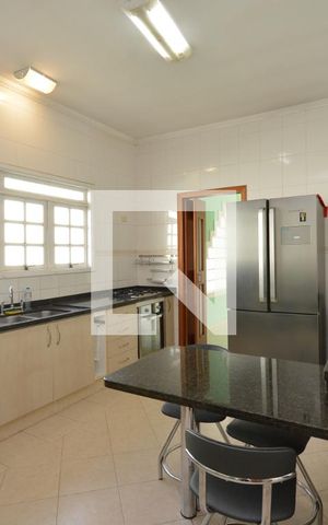Casa à venda com 980m², 3 quartos e 7 vagasCozinha