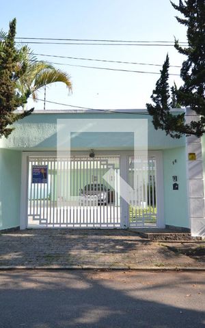 Casa à venda com 980m², 3 quartos e 7 vagasFachada
