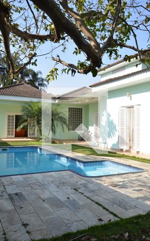 Casa à venda com 980m², 3 quartos e 7 vagasQuintal