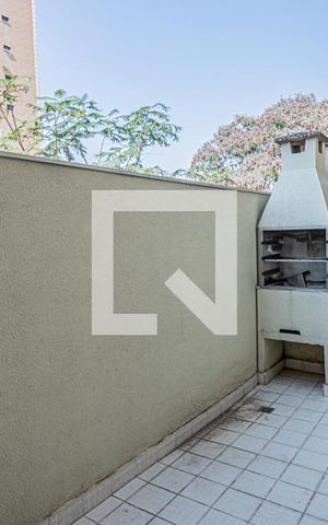 Casa à venda com 99m², 2 quartos e 3 vagas Casa à venda com 99m², 2 quartos e 3 vagasQuintal e churrasqueira