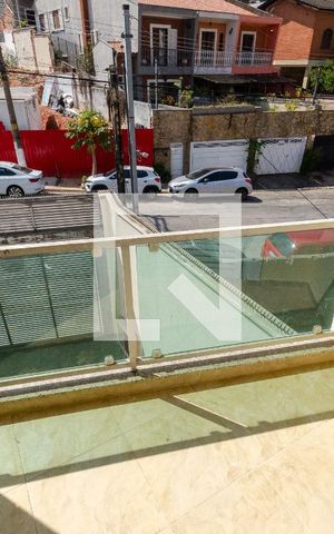 Casa de condomínio à venda com 132m², 3 quartos e 3 vagas Casa de condomínio à venda com 132m², 3 quartos e 3 vagasSacada da suíte