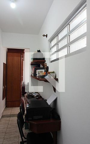 Casa à venda com 202m², 3 quartos e 2 vagasQuarto 3 Closet