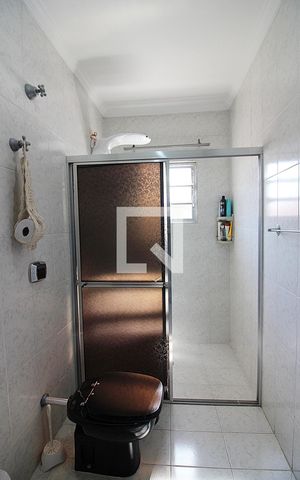 Casa à venda com 202m², 3 quartos e 2 vagasQuarto 3 - Suíte Banheiro