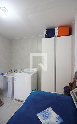 Casa à venda com 202m², 3 quartos e 2 vagasÁrea de Serviço