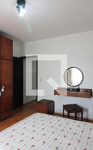 Casa à venda com 202m², 3 quartos e 2 vagasQuarto 1 - Suíte