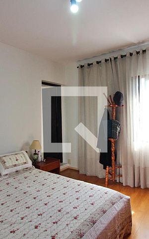 Casa à venda com 202m², 3 quartos e 2 vagasQuarto 1 - Suíte