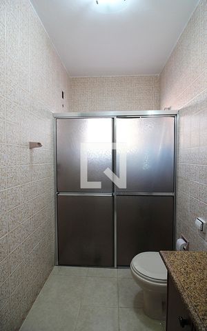 Casa à venda com 202m², 3 quartos e 2 vagasBanheiro Social 1