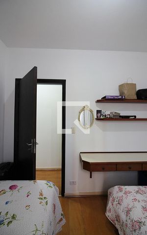 Casa à venda com 202m², 3 quartos e 2 vagasQuarto 2