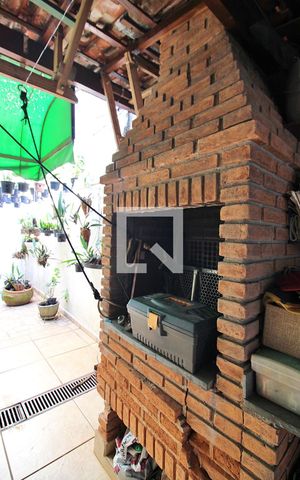 Casa à venda com 202m², 3 quartos e 2 vagasChurrasqueira