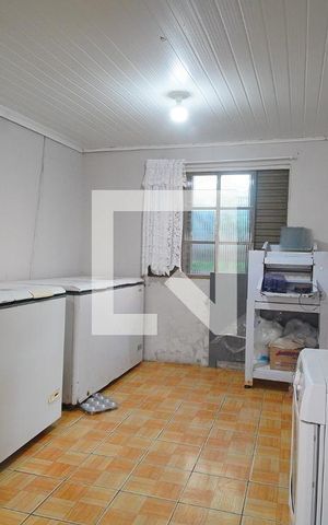Casa à venda com 58m², 2 quartos e 5 vagas Casa à venda com 58m², 2 quartos e 5 vagasCozinha