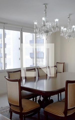 Apartamento à venda com 304m², 4 quartos e 3 vagasSala de Jantar