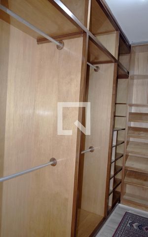 Apartamento à venda com 304m², 4 quartos e 3 vagasCloset Suíte principal