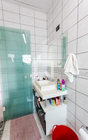 Casa à venda com 250m², 3 quartos e 4 vagasBanheiro da Suíte 3