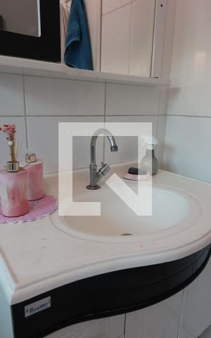 Casa à venda com 220m², 4 quartos e 4 vagasBanheiro Social