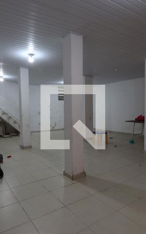 Casa à venda com 220m², 4 quartos e 4 vagasÁrea externa 
