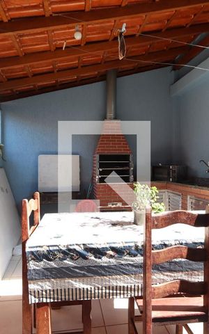 Casa à venda com 220m², 4 quartos e 4 vagasQuintal
