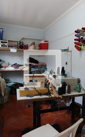 Casa à venda com 220m², 4 quartos e 4 vagasQuarto de Serviço