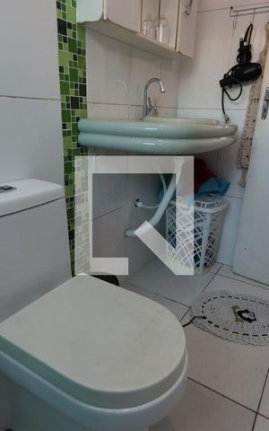 Casa à venda com 220m², 4 quartos e 4 vagasBanheiro da Suíte
