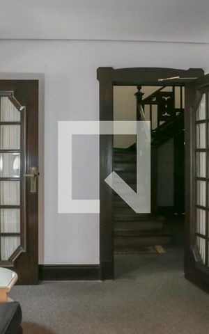 Casa à venda com 520m², 6 quartos e 16 vagas Casa à venda com 520m², 6 quartos e 16 vagasSala 2