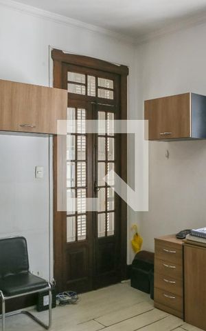 Casa à venda com 520m², 6 quartos e 16 vagas Casa à venda com 520m², 6 quartos e 16 vagasEscritório/Quarto 1