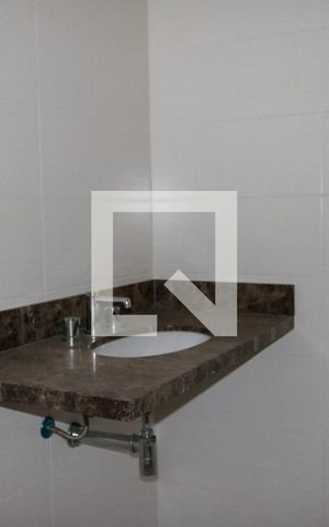 Apartamento à venda com 155m², 3 quartos e 3 vagas Apartamento à venda com 155m², 3 quartos e 3 vagasBanheiro da Suíte 1