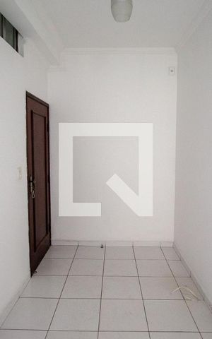 Apartamento para alugar com 40m², 1 quarto e 1 vaga Apartamento para alugar com 40m², 1 quarto e 1 vagaSala