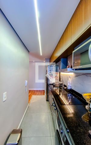 Apartamento à venda com 68m², 3 quartos e 1 vagaÁrea de Serviço