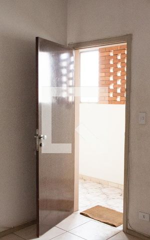 Apartamento à venda com 51m², 1 quarto e 1 vaga Apartamento à venda com 51m², 1 quarto e 1 vagaSala
