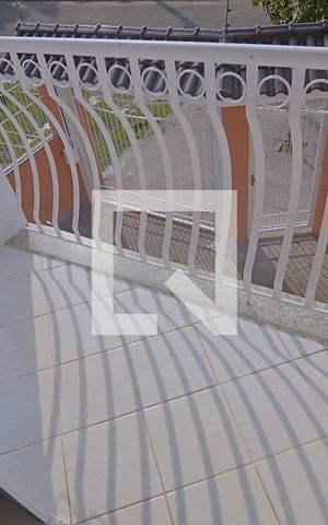 Casa à venda com 315m², 3 quartos e 4 vagas Casa à venda com 315m², 3 quartos e 4 vagasSacada