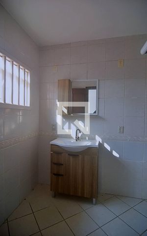 Casa à venda com 315m², 3 quartos e 4 vagas Casa à venda com 315m², 3 quartos e 4 vagasBanheiro Suíte