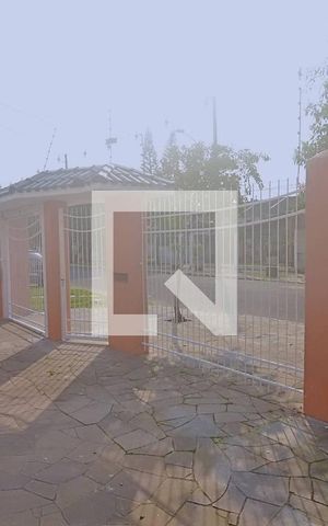 Casa à venda com 315m², 3 quartos e 4 vagas Casa à venda com 315m², 3 quartos e 4 vagasPátio