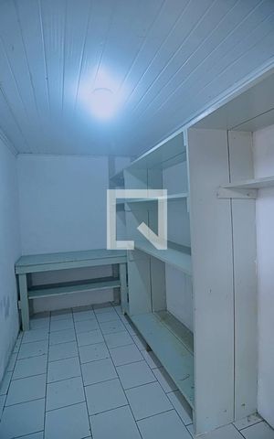 Casa à venda com 315m², 3 quartos e 4 vagas Casa à venda com 315m², 3 quartos e 4 vagasDispensa