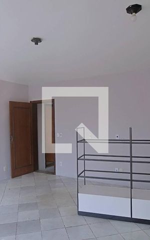Casa à venda com 315m², 3 quartos e 4 vagas Casa à venda com 315m², 3 quartos e 4 vagasSala