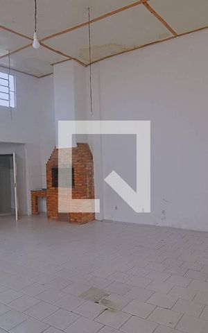 Casa à venda com 315m², 3 quartos e 4 vagas Casa à venda com 315m², 3 quartos e 4 vagasGaragem