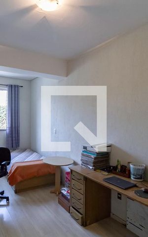 Casa à venda com 241m², 4 quartos e 5 vagas Casa à venda com 241m², 4 quartos e 5 vagasSuíte 1