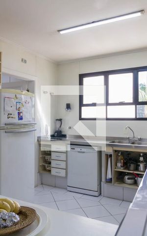 Apartamento à venda com 359m², 4 quartos e 5 vagasCozinha
