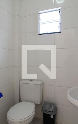 Casa de condomínio à venda com 350m², 3 quartos e sem vagaBanheiro de Serviço
