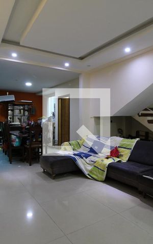 Casa de condomínio à venda com 350m², 3 quartos e sem vagaSala de TV