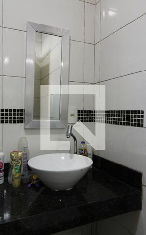 Casa de condomínio à venda com 350m², 3 quartos e sem vagaQuarto 2 - Banheiro da Suíte