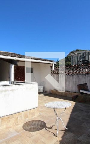 Casa de condomínio à venda com 350m², 3 quartos e sem vagaTerraço