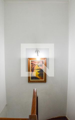 Casa à venda com 214m², 2 quartos e 1 vagaEscada
