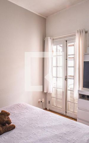 Casa à venda com 214m², 2 quartos e 1 vagaSuíte 1