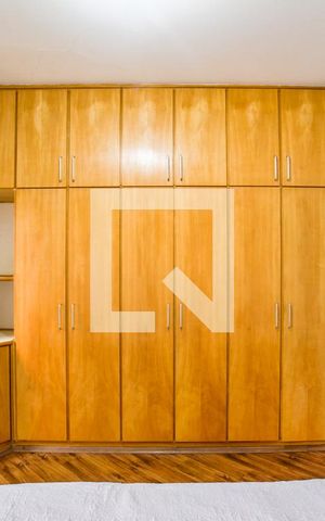Casa à venda com 214m², 2 quartos e 1 vagaSuíte 1