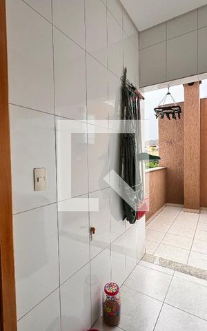 Casa à venda com 212m², 3 quartos e 5 vagas Casa à venda com 212m², 3 quartos e 5 vagasLavanderia