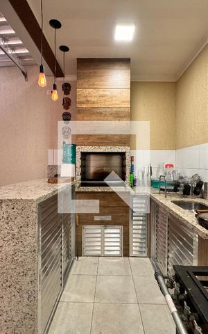 Casa à venda com 212m², 3 quartos e 5 vagas Casa à venda com 212m², 3 quartos e 5 vagasChurrasqueira
