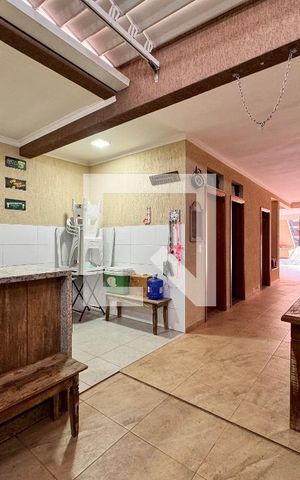 Casa à venda com 212m², 3 quartos e 5 vagas Casa à venda com 212m², 3 quartos e 5 vagasChurrasqueira