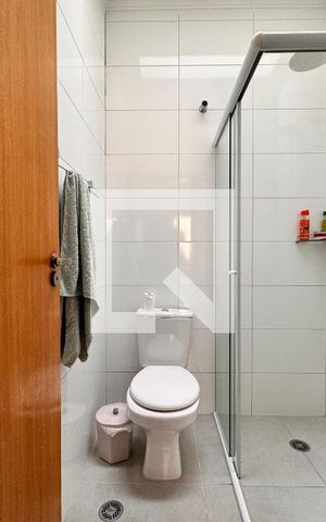 Casa à venda com 212m², 3 quartos e 5 vagas Casa à venda com 212m², 3 quartos e 5 vagasBanheiro da Suíte 1