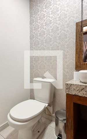 Casa à venda com 212m², 3 quartos e 5 vagas Casa à venda com 212m², 3 quartos e 5 vagasLavabo