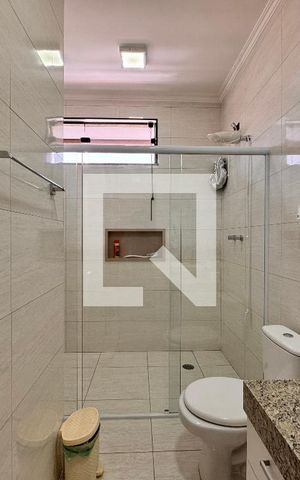 Casa à venda com 212m², 3 quartos e 5 vagas Casa à venda com 212m², 3 quartos e 5 vagasBanheiro da Suíte 3